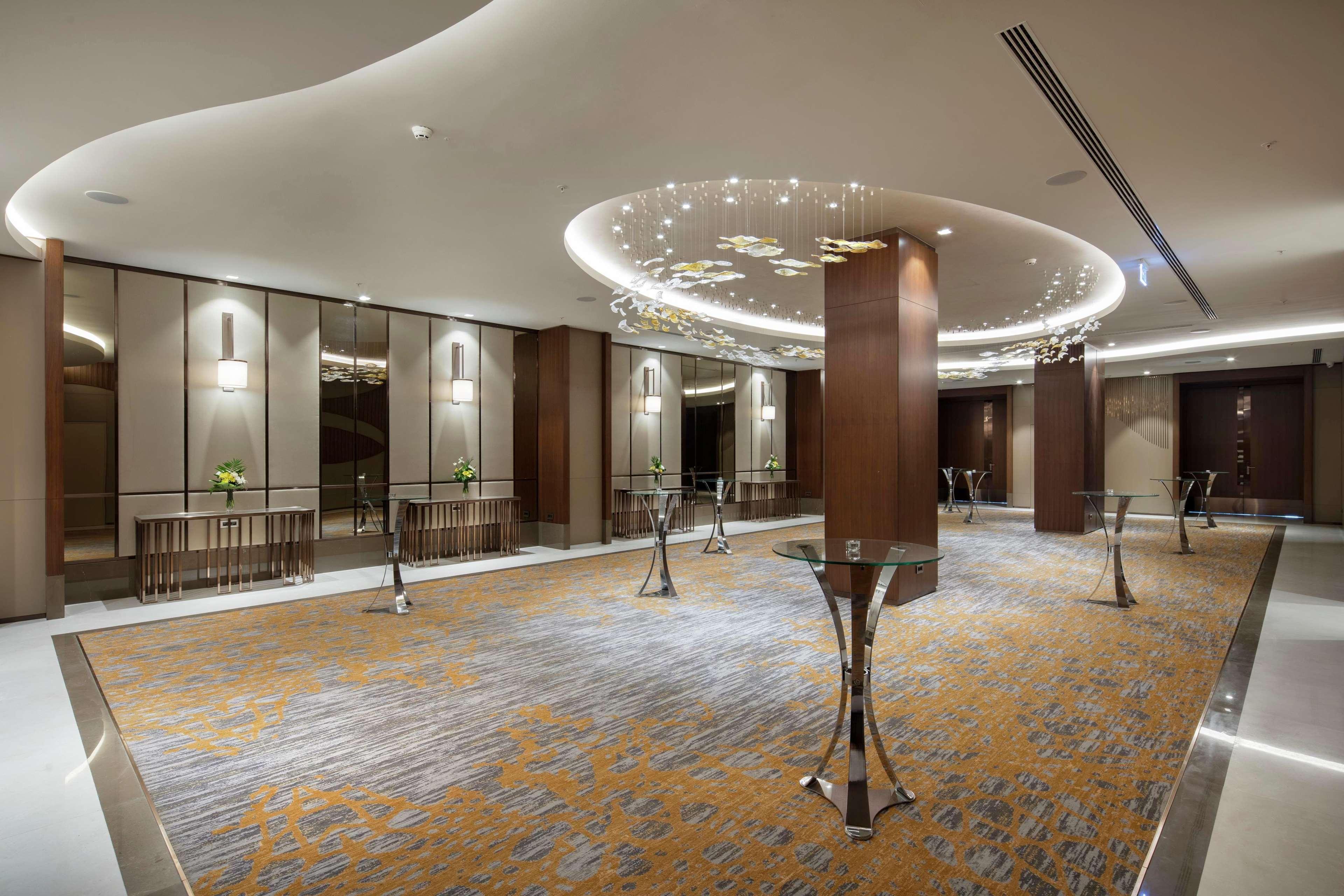 Готель Doubletree By Hilton Скоп'є Екстер'єр фото The Grand Ballroom