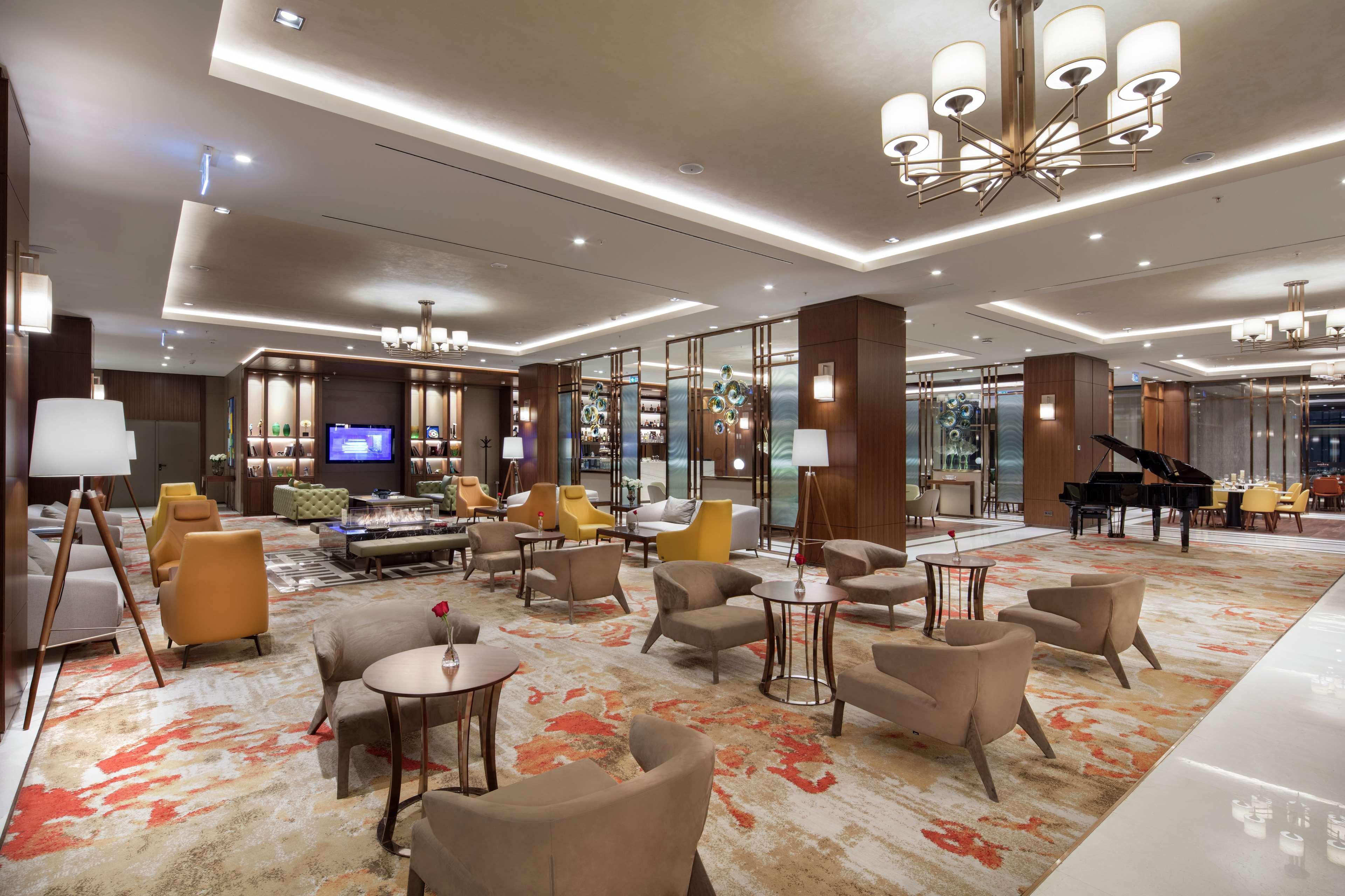 Готель Doubletree By Hilton Скоп'є Екстер'єр фото The lobby of the hotel
